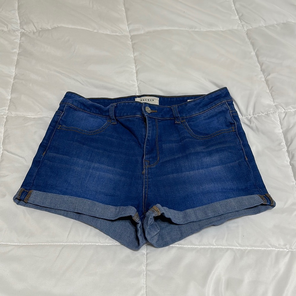 PacSun Super Stretch denim shortie size 30